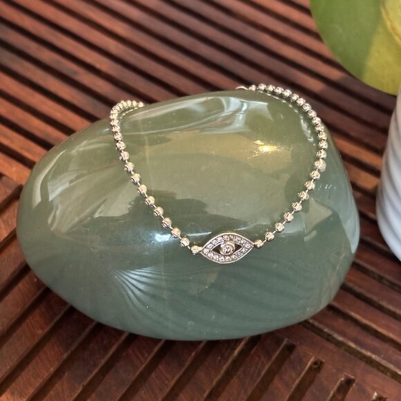 Adorable Evil Eye Bracelet! - Picture 3 of 3